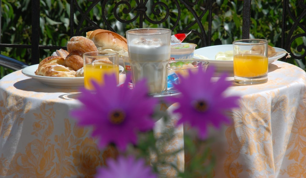 Hotel del Centro — Restaurant & bars in Palermo, Sicily