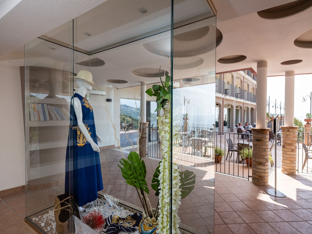 Hotel Olimpo Le Terrazze — Hotel building in Letojanni, Sicily