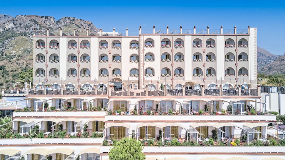 Hotel Olimpo Le Terrazze — Hotel building in Letojanni, Sicily