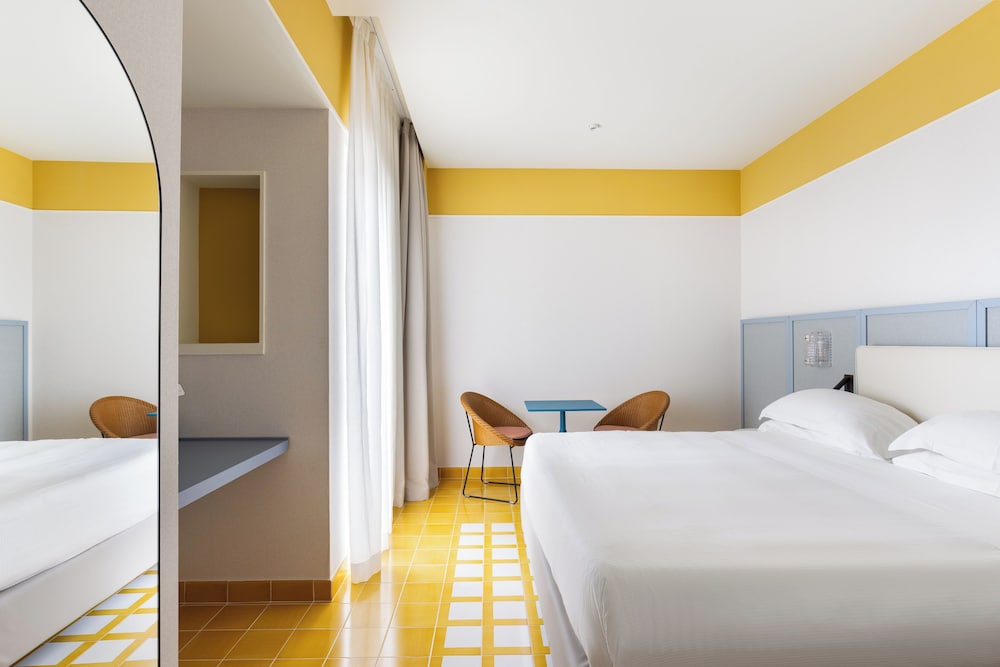 Hotel Plaza — Hotel rooms in Sorrento, Campania