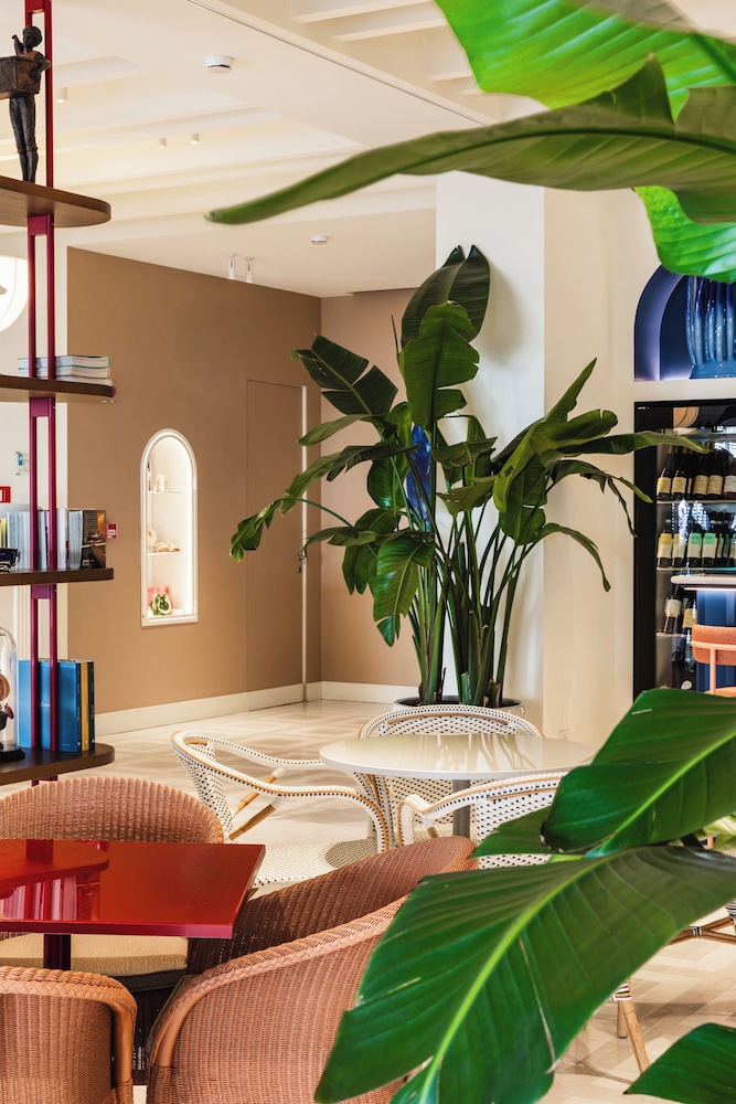 Hotel Plaza — Hotel rooms in Sorrento, Campania