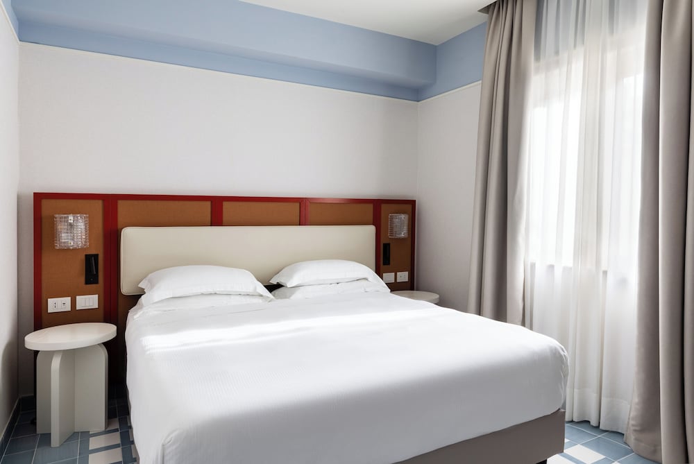 Hotel Plaza — Hotel rooms in Sorrento, Campania