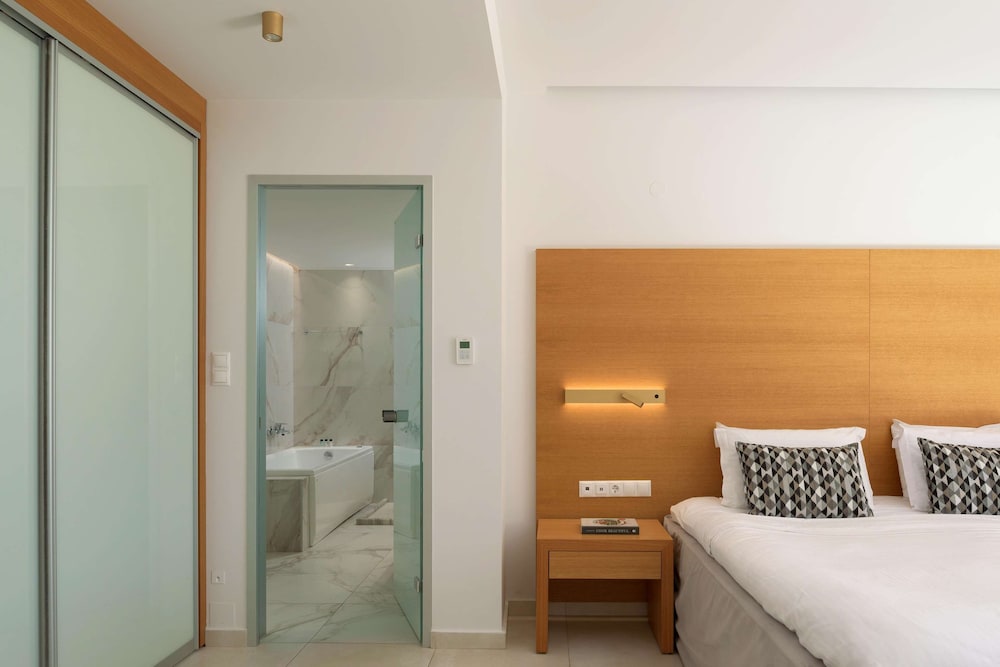 High Beach White — Hotel rooms in Malia