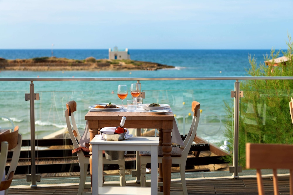High Beach White — Restaurant & bars in Malia