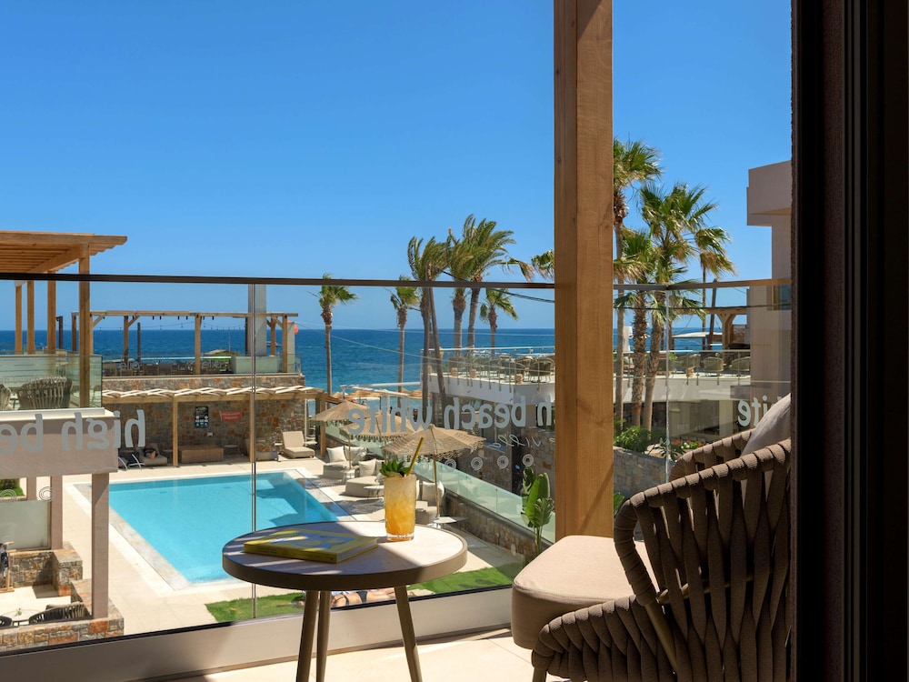 High Beach White — Swimming pool in Malia
