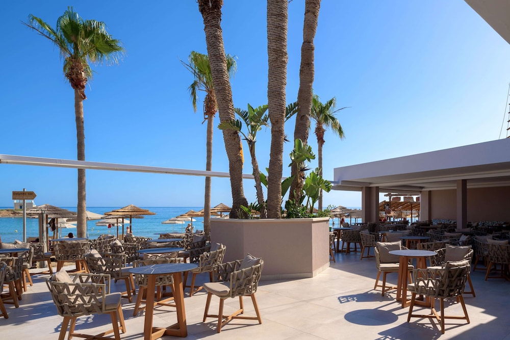High Beach White — Restaurant & bars in Malia