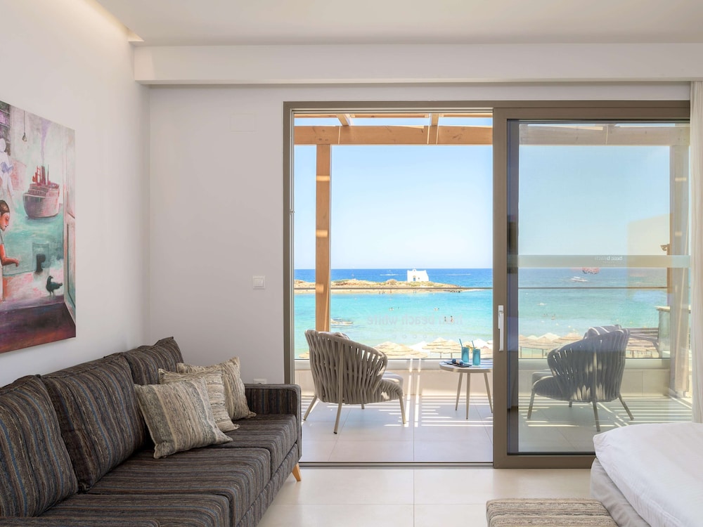 High Beach White — Hotel rooms in Malia