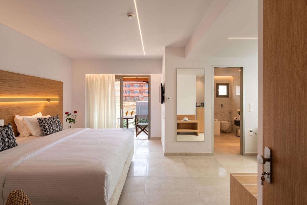 High Beach White — Hotel rooms in Malia