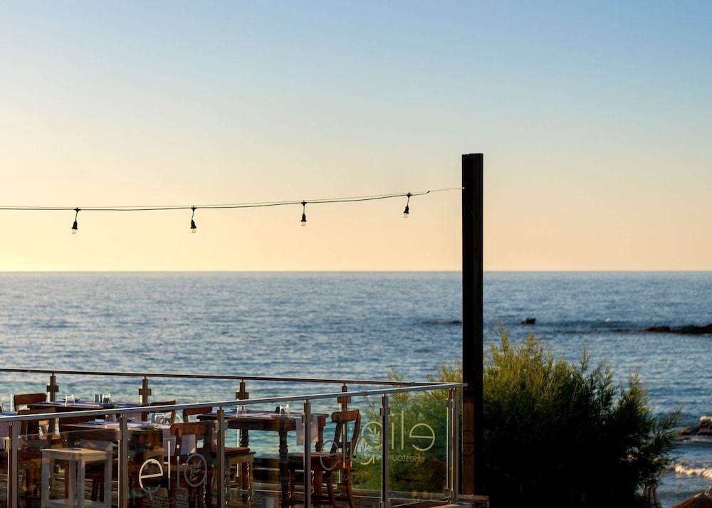 High Beach White — Restaurant & bars in Malia