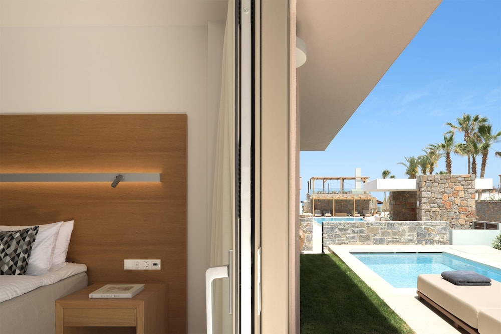 High Beach White — Hotel rooms in Malia