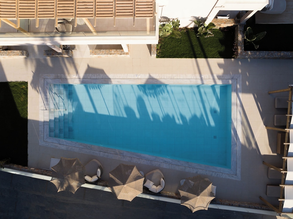 High Beach White — Swimming pool in Malia