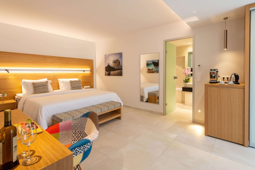 High Beach White — Hotel rooms in Malia