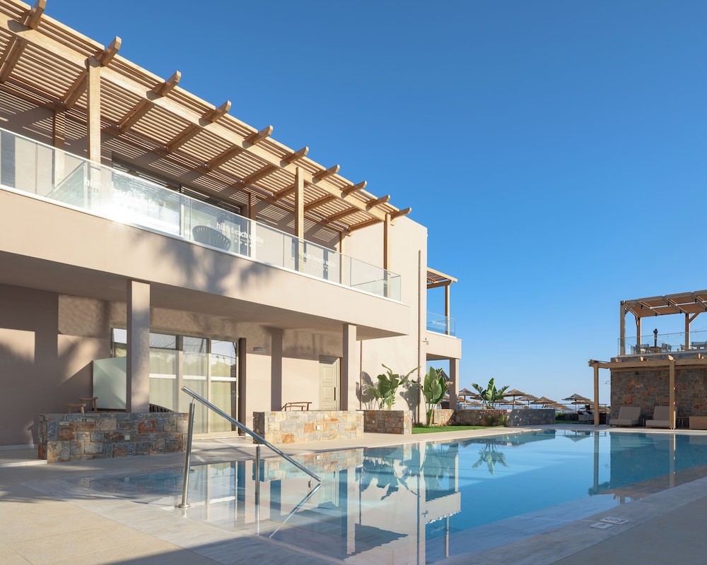 High Beach White — Swimming pool in Malia