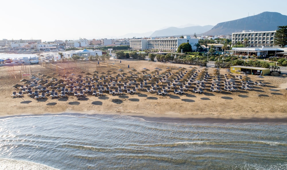 Sol Marina Beach Crete — Beach in Gouves