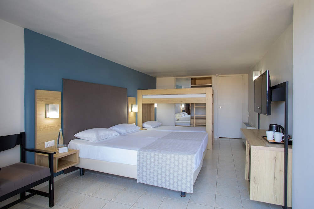 Sol Marina Beach Crete — Hotel rooms in Gouves
