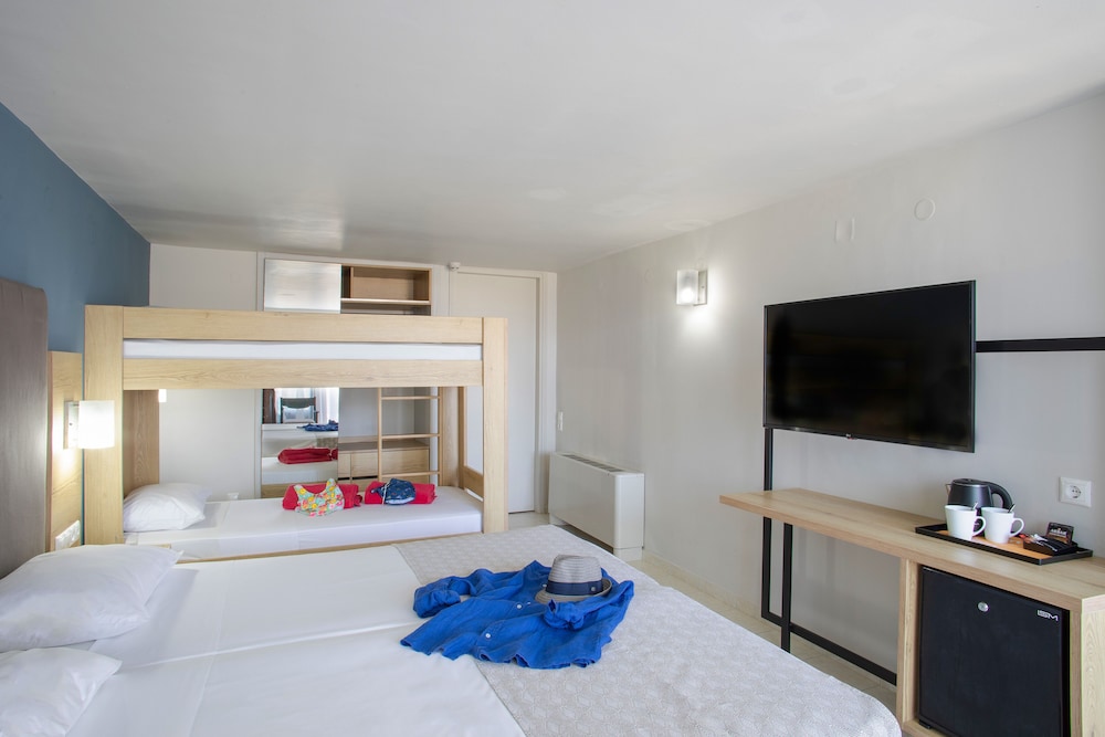Sol Marina Beach Crete — Hotel rooms in Gouves