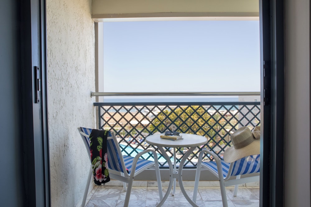 Sol Marina Beach Crete — Hotel rooms in Gouves