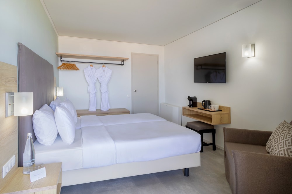 Sol Marina Beach Crete — Hotel rooms in Gouves