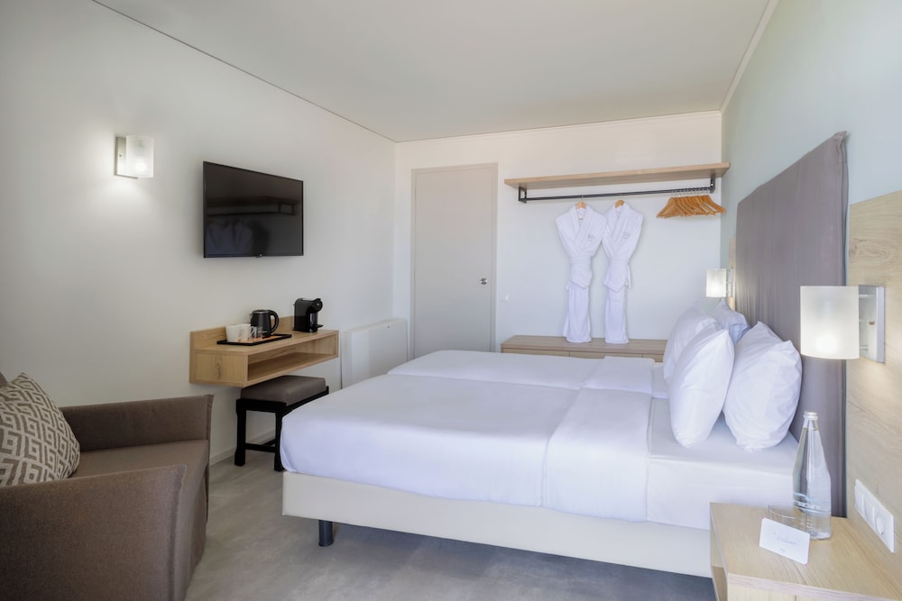 Sol Marina Beach Crete — Hotel rooms in Gouves