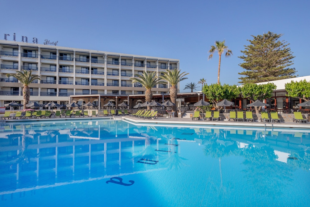 Sol Marina Beach Crete — Swimming pool in Gouves