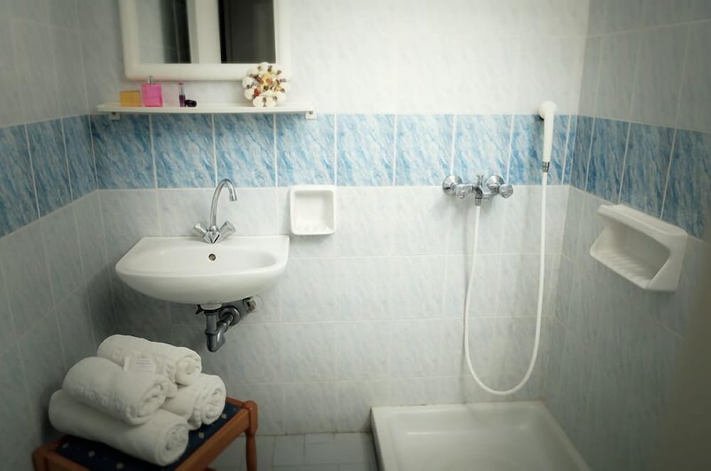 Marianna Hotel — Hotel rooms in Tigaki, South Aegean