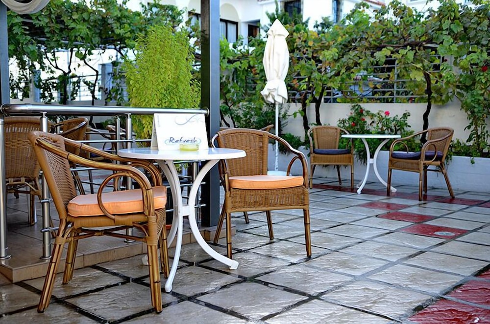 Marianna Hotel — Restaurant & bars in Tigaki, South Aegean