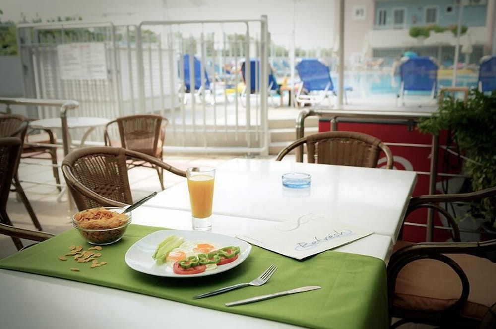 Marianna Hotel — Restaurant & bars in Tigaki, South Aegean