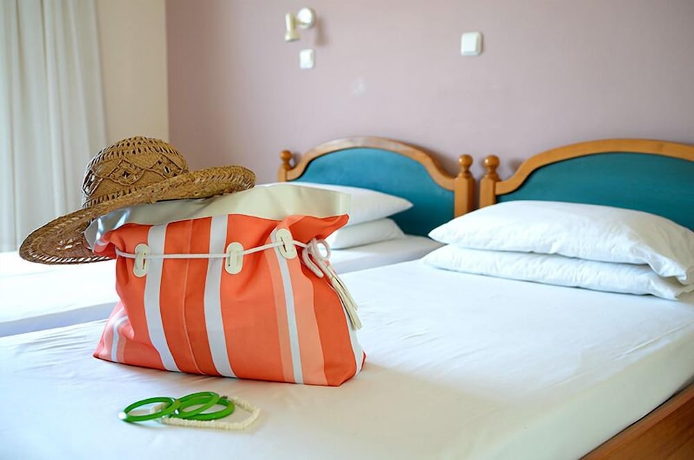 Marianna Hotel — Hotel rooms in Tigaki, South Aegean