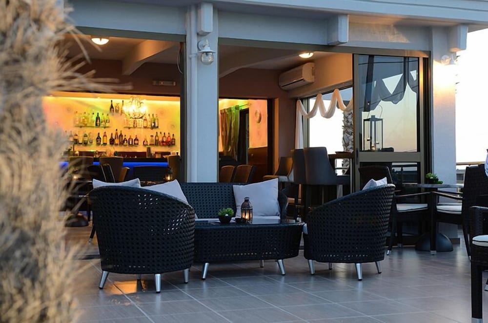 Marianna Hotel — Restaurant & bars in Tigaki, South Aegean
