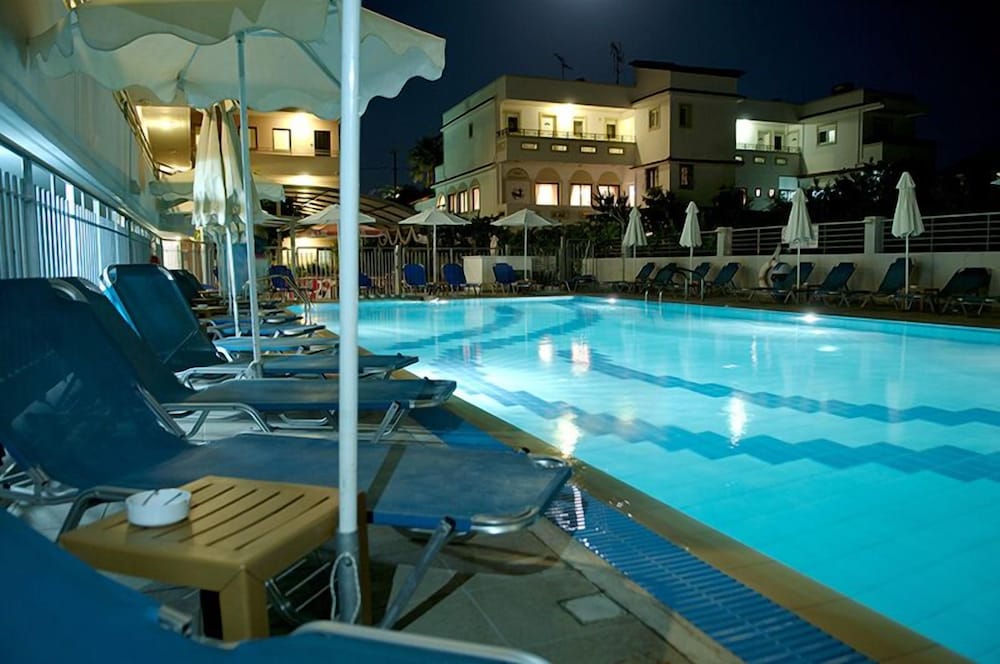 Marianna Hotel — Main photo in Tigaki, South Aegean
