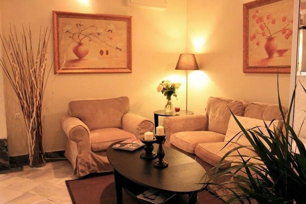 Achillion Hotel — Hotel rooms in Athens, Attica