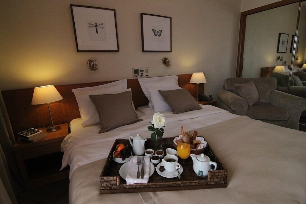 Achillion Hotel — Hotel rooms in Athens, Attica