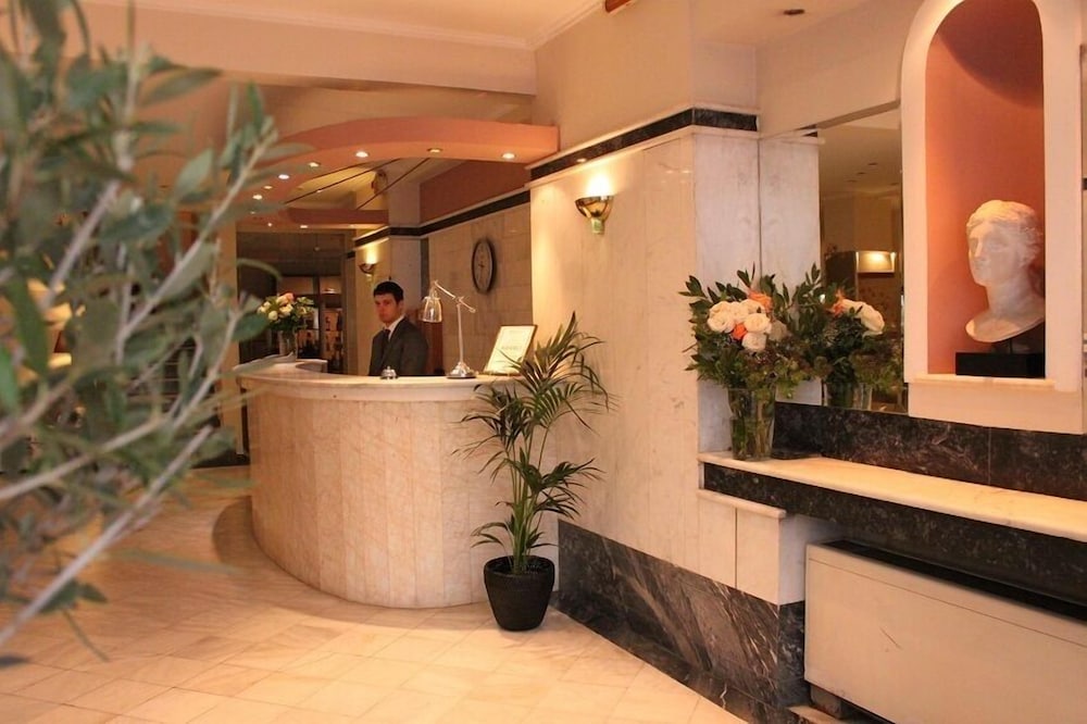 Achillion Hotel — Hotel building in Athens, Attica