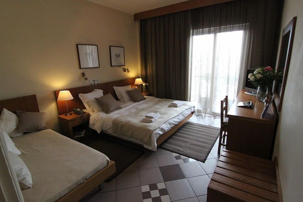 Achillion Hotel — Hotel rooms in Athens, Attica