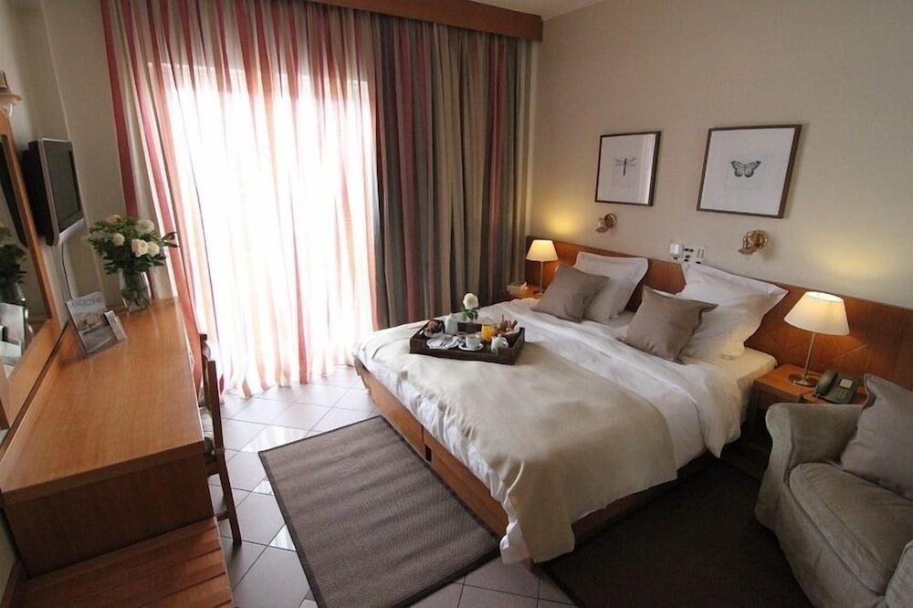 Achillion Hotel — Hotel rooms in Athens, Attica