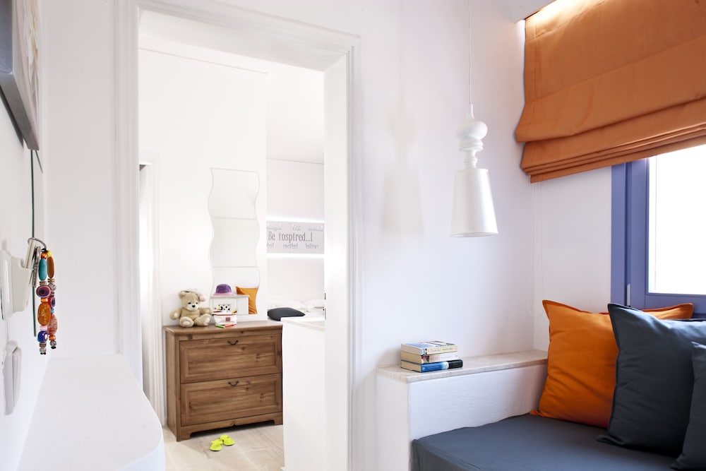 Acqua Vatos Santorini Hotel — Hotel rooms in Kamari, South Aegean