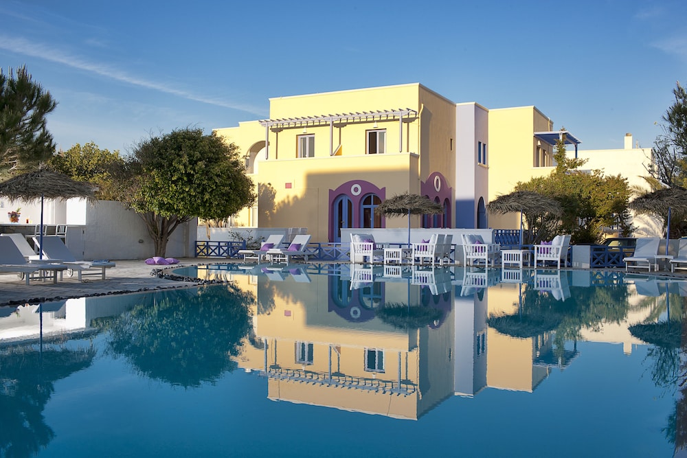 Acqua Vatos Santorini Hotel — Main photo in Kamari, South Aegean