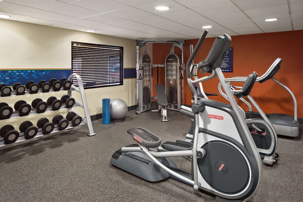 Hampton Inn & Suites Detroit/Sterling Heights — Sports & recreation in Sterling Heights, Michigan
