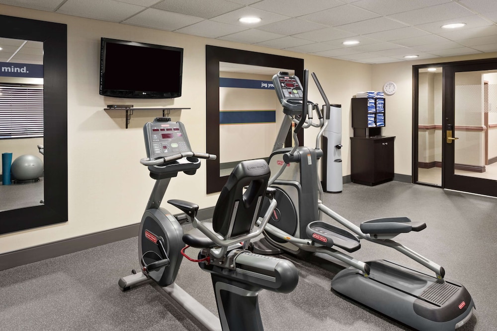 Hampton Inn & Suites Detroit/Sterling Heights — Sports & recreation in Sterling Heights, Michigan