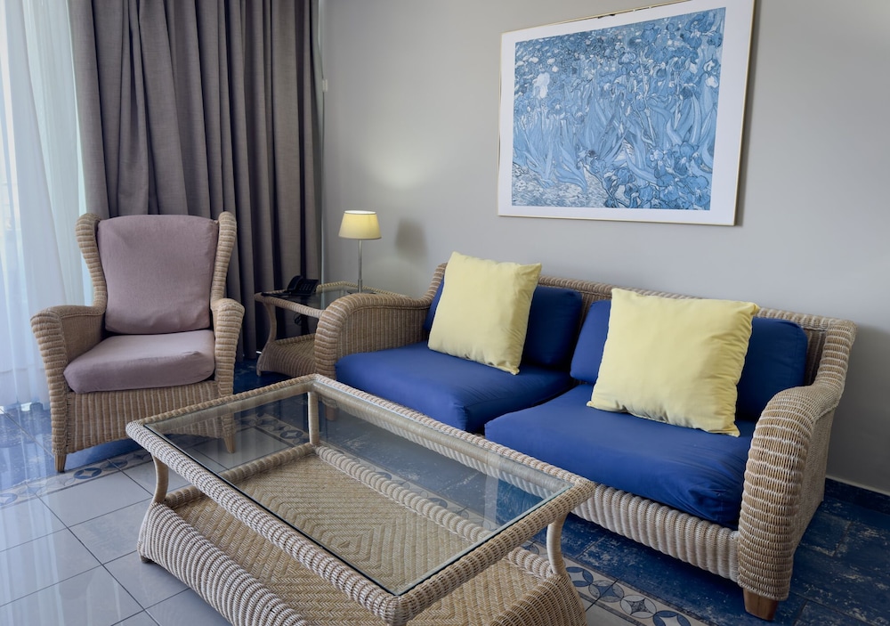 Holiday Club Jardin Amadores — Hotel rooms in Puerto Rico, Canary Islands