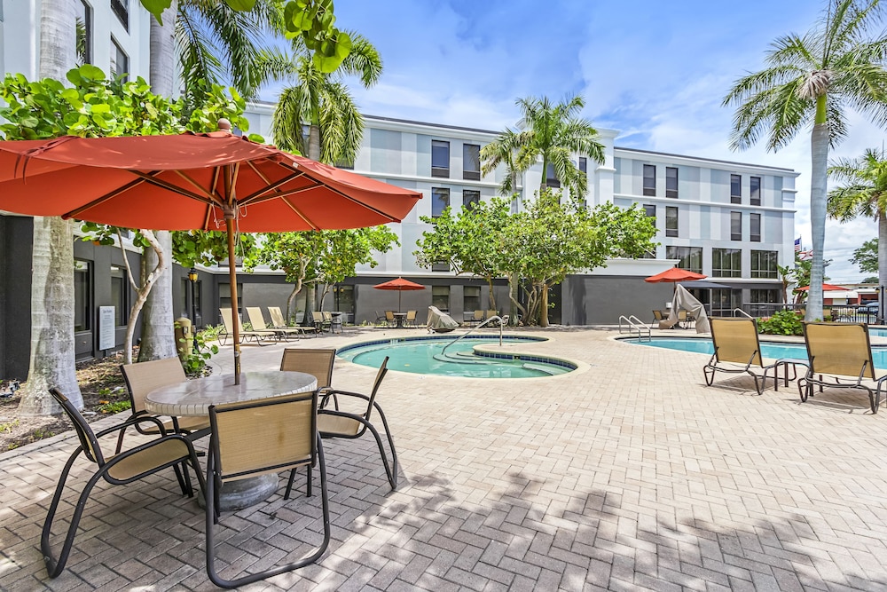 Holiday Inn St. Petersburg West by IHG — Swimming pool in Gulfport, Florida