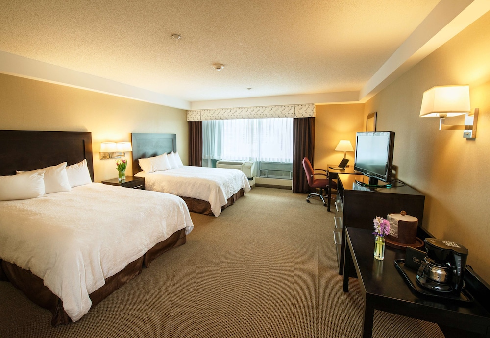 Hampton Inn & Suites Boston Crosstown Center — Hotel rooms in Boston, Massachusetts