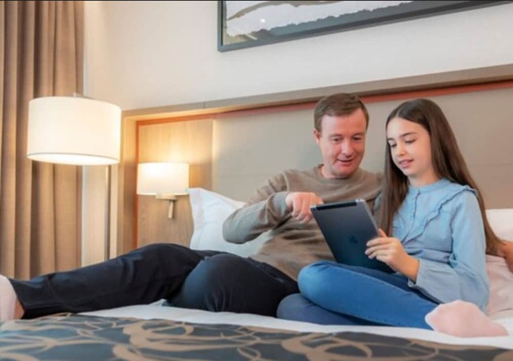 Clayton Hotel Dublin Airport — Hotel rooms in Dublin, Dublin City
