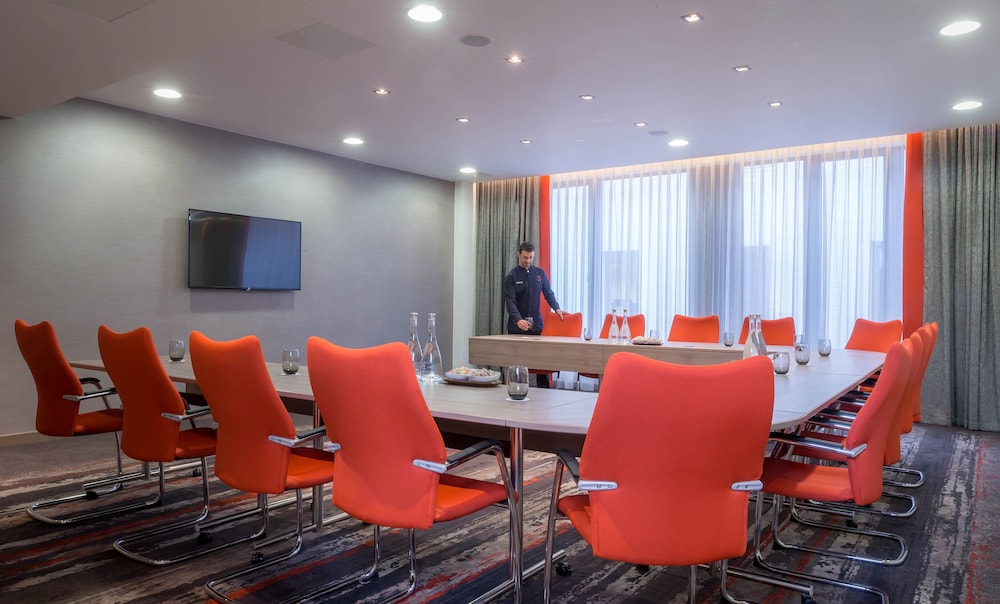 Clayton Hotel Dublin Airport — Restaurant & bars in Dublin, Dublin City