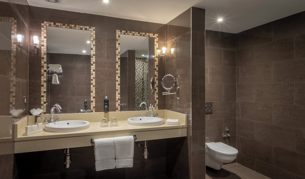 Clayton Hotel Dublin Airport — Hotel rooms in Dublin, Dublin City