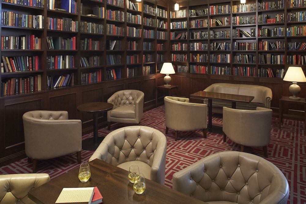 Clayton Hotel Dublin Airport — Restaurant & bars in Dublin, Dublin City