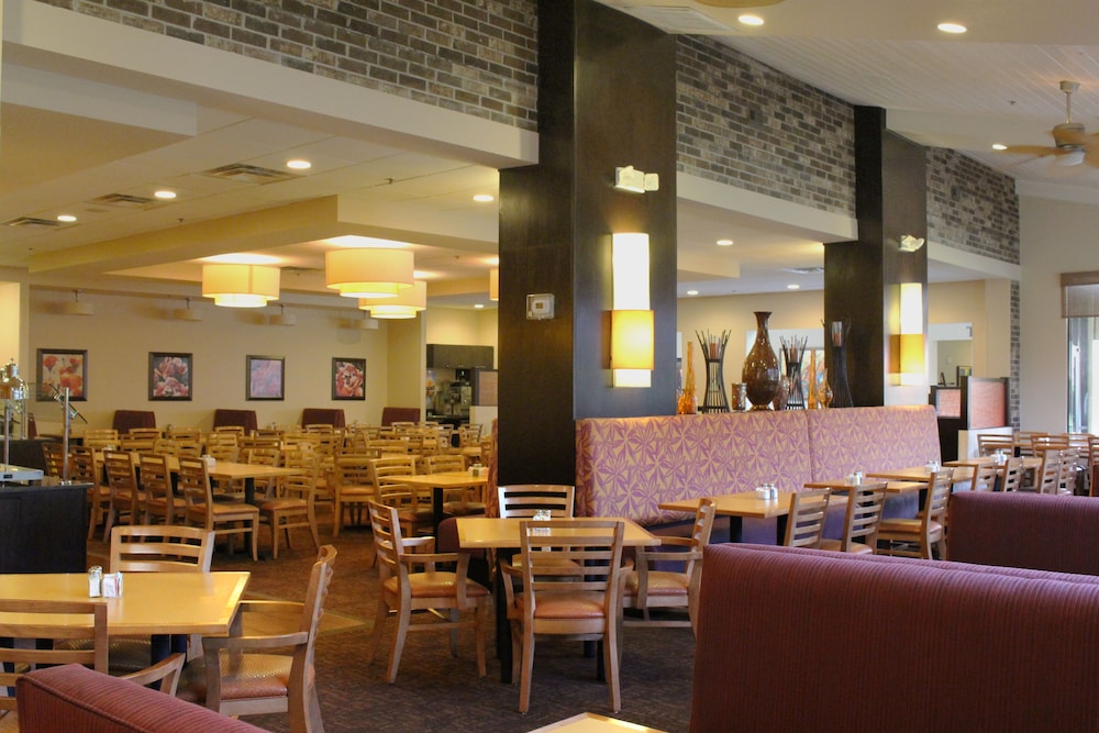 Rosen Inn International — Restaurant & bars in Orlando, Florida