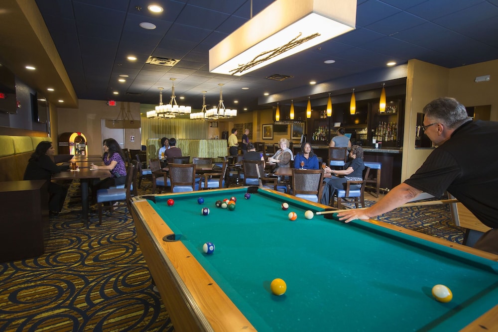 Rosen Inn International — Restaurant & bars in Orlando, Florida
