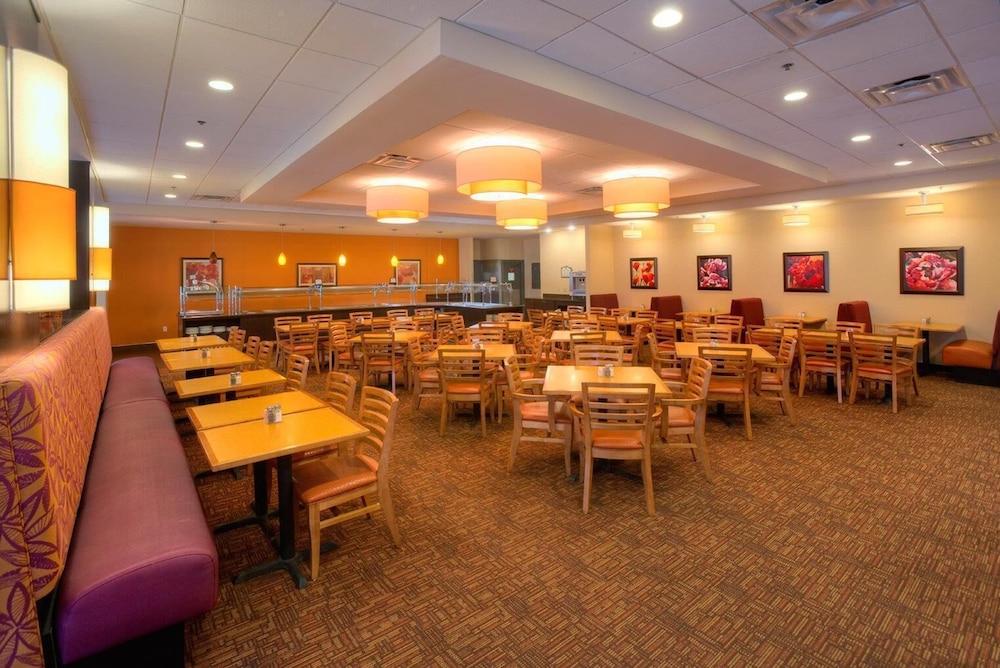 Rosen Inn International — Restaurant & bars in Orlando, Florida