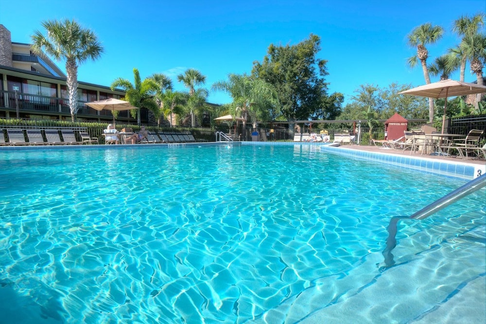 Rosen Inn International — Swimming pool in Orlando, Florida